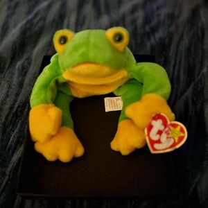 Ty Beanie Baby Smoochy The Frog Plush